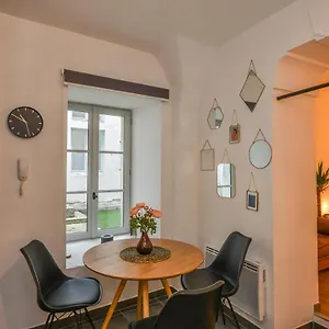 Cosy En Plein Centre-ville !!! Appartement
