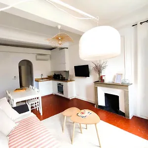 appartement-intra-avignon.fr-provencehotel.com/